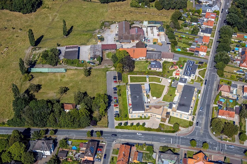 Aerial photo, Seniorenzentrum St. Josef, Katholische KiTa St. Josef, Hamm, Ruhr area, North Rhine-Westphalia, Germany, DE, Europe, birds-eyes, view, aerial photograph, aerial photography, aerial photography, overview, overview, bird's eye view, living, in, old age, retirement home, nursing home, childcare, education, daycare, daycare centre, pedagogy