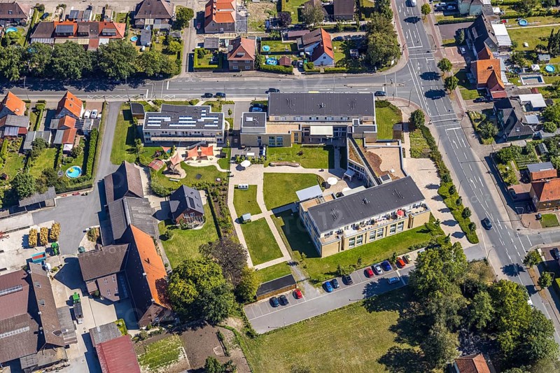 Aerial photo, Seniorenzentrum St. Josef, Katholische KiTa St. Josef, Hamm, Ruhr area, North Rhine-Westphalia, Germany, DE, Europe, birds-eyes, view, aerial photograph, aerial photography, aerial photography, overview, overview, bird's eye view, living, in, old age, retirement home, nursing home, childcare, education, daycare, daycare centre, pedagogy