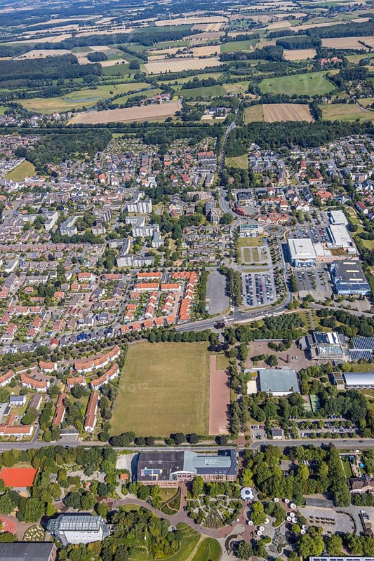 Aerial view, overview Hamm-Osten, Maximilian-Park to the Datteln-Hamm-Canal, Werries, Hamm, Ruhr area, North Rhine-Westphalia, Germany, DE, Europe, birds-eyes, view, aerial photography, aerial photography, overview, bird's eye view, Maximilianpark, leisure, recreation, green areas, flowers, trees