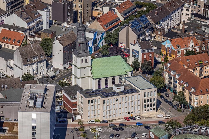 Aerial view, renovated protestant youth church Martin-Luther, church district Hamm new building, new building flats south wall, Hamm, Ruhr area, North Rhine-Westphalia, Germany, DE, Europe, birds-eyes, view, aerial view, aerial photography, aerial photography, overview, overview, bird's eye view, house of God, religion, faith, worship, mass, living, flat, houses, residential buildings, housing estate, settlement