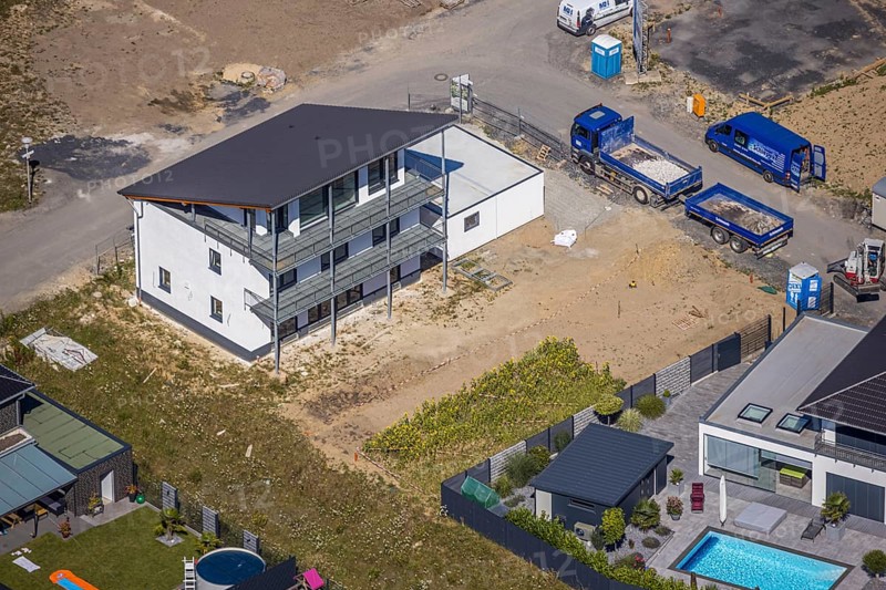 Aerial view, new development area Beisenkamp next to the grammar school Beisenkamp, Ida-Goldstein-Straße - Sophie-Buschkötter-Straße - Johannes-Schwering-Straße, Hamm, Ruhr area, North Rhine-Westphalia, Germany, DE, Europe, birds-eyes, view, aerial photograph, aerial photography, aerial photography, overview, overview, bird's eye view, living, flat, houses, residential buildings, housing estate, settlement