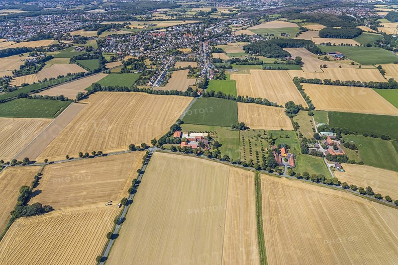 Aerial view, DPD depot in Hamm, truck stop Osterbönener Weg, logistics centre, Hamm, Ruhr area, North Rhine-Westphalia, Germany, DE, Europe, birds-eyes view, aerial view, aerial photography, aerial photography, overview, bird's eye view, truck stop, road block, road narrowing