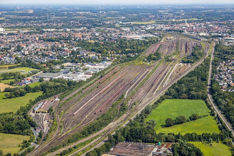 Aerial photo, marshalling yard, Ablaufberg, Hamm, Ruhr area, North Rhine-Westphalia, Germany, DE, Europe, birds-eyes, view, aerial photograph, aerial photography, aerial photography, overview, bird's eye view, freight, freight yard, goods trains, freight traffic, transport, logistics