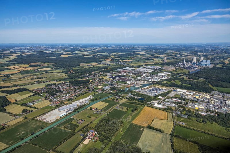 Aerial view, overview Hamm-Uuentrop, Datteln-Hamm-Canal, Hamm, Ruhr area, North Rhine-Westphalia, Germany, DE, Europe, birds-eyes, view, aerial photography, aerial photography, overview, bird's eye view, Hamm-Uentrop, waterway, shipping traffic, transport, logistics, goods movement, ships, waters