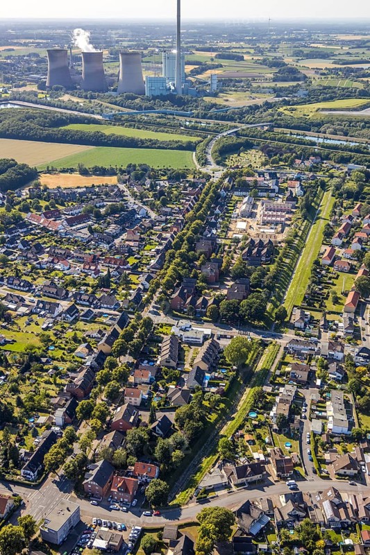 Aerial view, Old sports ground, In the Herringen district, Deutsche Reihenhaus AG, new residential quarter with 49 homes, Herringen, Hamm, Ruhr area, North Rhine-Westphalia, Germany, DE, Europe, birds-eyes view, aerial photograph, aerial photography, aerial photography, overview, bird's eye view