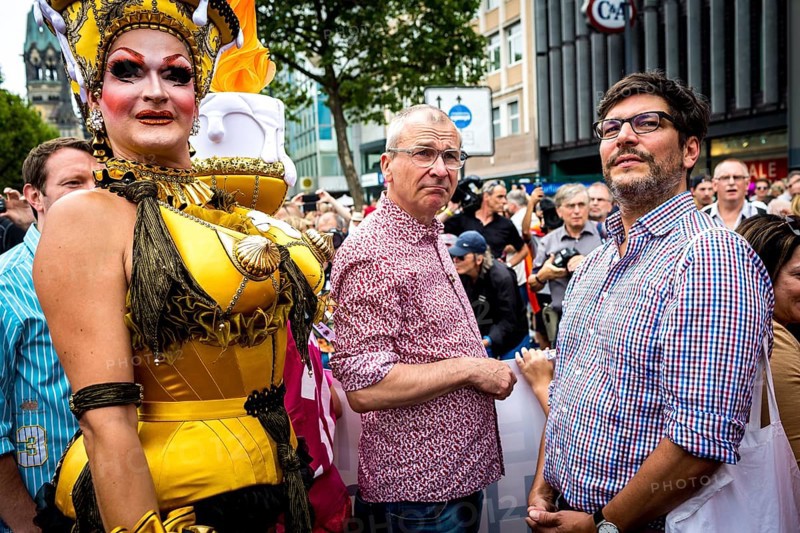 DEU Germany Germany Berlin Christopher Street Day is a colourful day in the city. Gays, lesbians, transsexuals, intersexuals and heterosexuals celebrate sexual freedom and equality together. Volker Beck and Dirk Behrendt at the CSD