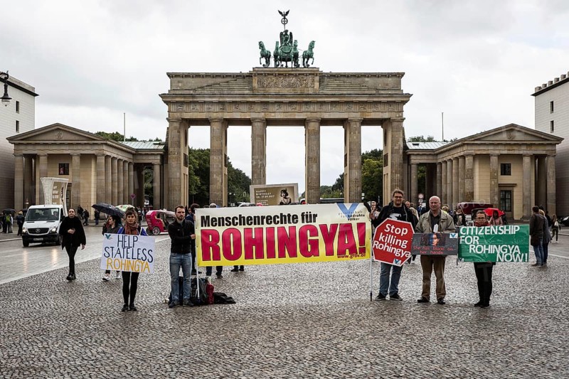 DEU Germany Germany Berlin Protest against the expulsion of the Rohingya in front of the Brandenburg Tor