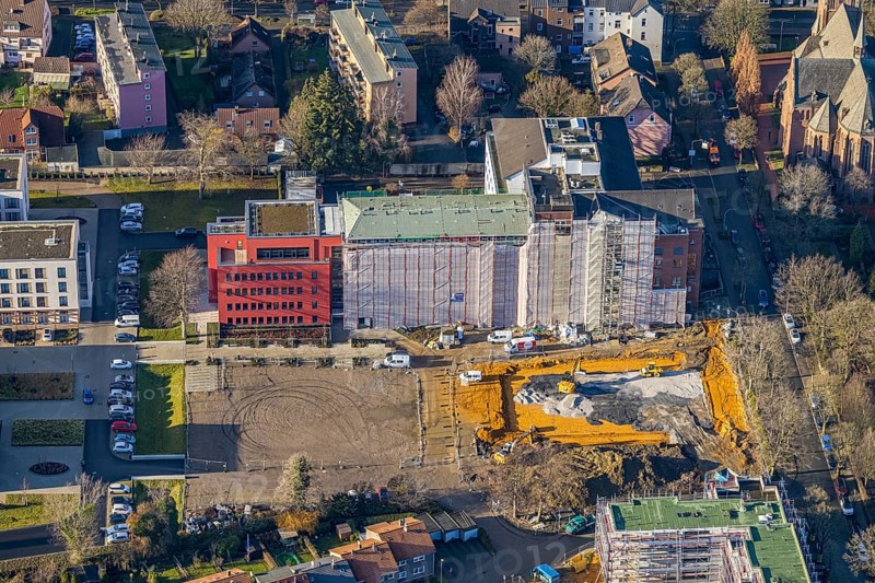 Aerial view, construction site Widumer Höfe, the future retirement home of the St. Elisabeth Group, Sodingen, Herne, Ruhr area, North Rhine-Westphalia, Germany, retirement home, old people's home, construction work, building, construction area, building site, building plots, construction project, construction site, care and nursing, DE, Europe, aerial view, aerial photography, aerial photography, new building, care facility, retirement home, retirement residence, retirement home, retirement centre, overview, bird's-eye view, Widumer Straße, birds-eyes view, overview
