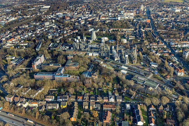 Aerial view, chemical plant Ineos Solvents Germany, RAG AG, Herne-Mitte, Herne, Ruhr area, North Rhine-Westphalia, Germany, DE, Europe, commercial enterprises, commercial area, commercial park, commercial location, commercial use, industrial area, industrial building, industrial location, aerial photograph, aerial photography, aerial photography, overview, bird's-eye view, birds-eyes view, overview