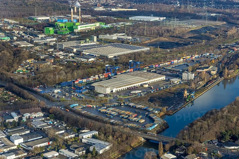 Aerial view, commercial area Am Westhafen, CTH Container Terminal Herne GmbH, Müller - Die lila Logistik AG, Rhein-Herne-Kanal, Unser Fritz, Herne, Ruhr area, North Rhine-Westphalia, Germany, Container, DE, Europe, commercial enterprises, commercial area, commercial park, commercial location, commercial use, freight transport, industrial facilities, industrial area, industrial location, logistics, logistics service, logistics service provider, logistics provider, aerial view, aerial photography, aerial photography, Rhine-Ruhr metropolitan region, transport, overview, bird's-eye view, overview
