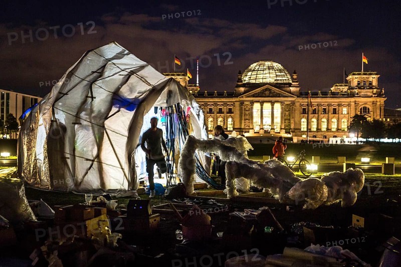 DEU Germany Germany Berlin Protests for climate protection.setting up for the demonstration the next day in front of the Reichstag
