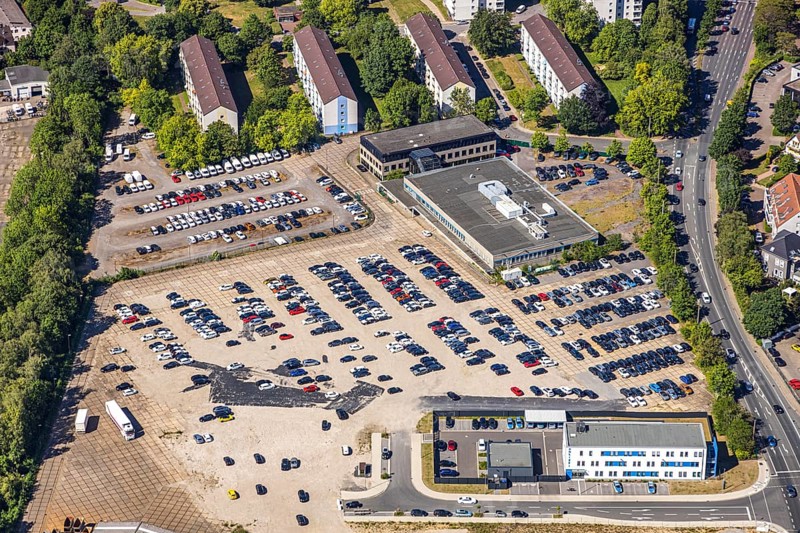 Aerial view, police station Hattingen, commercial area Nierenhofer Straße, Hattingen, Ruhr area, North Rhine-Westphalia, Germany, eye of the law, DE, Ennepe-Ruhr-Kreis, Europe, commercial enterprises, commercial area, commercial park, commercial location, commercial use, industrial area, industrial location, aerial photograph, aerial photography, aerial photography, law enforcement officer, car park, police, police station, police station, state authority, state power, overview, bird's eye view, birds-eyes view, overview