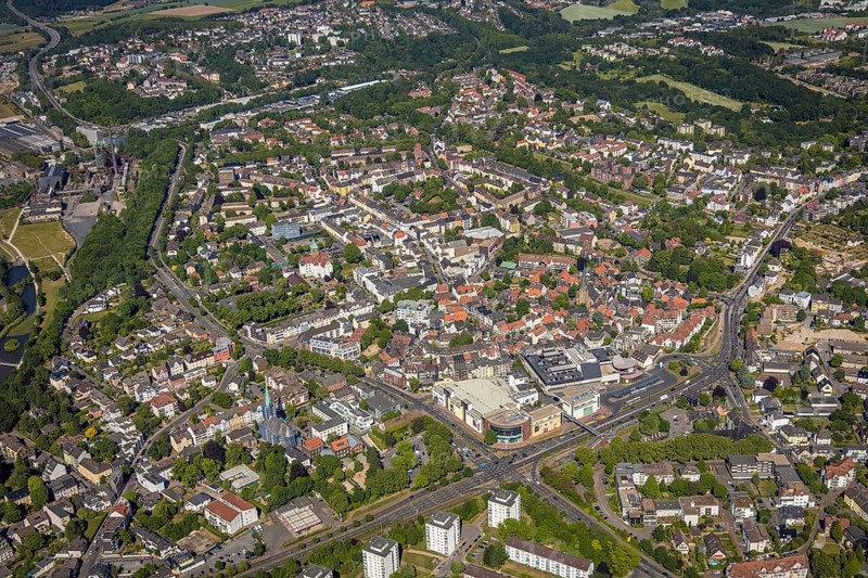 Aerial view, city centre, old town, Reschop Carré, Protestant Church of St. George, Hattingen, Ruhr area, North Rhine-Westphalia, Germany, place of worship, DE, shopping centre, shopping markets, shopping place, shopping centre, Ennepe-Ruhr district, Europe, religious community, place of worship, church, parish, denomination, aerial view, aerial photography, aerial photography, overview, bird's-eye view, overview