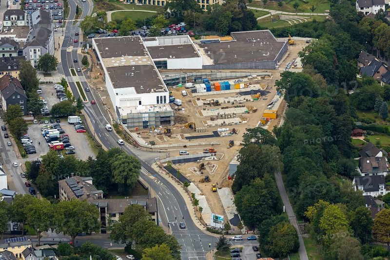 Aerial view, construction site new building at Hefelmann-Park, shopping centre, Westfalenstraße, former Kiekert site, Heiligenhaus, Ruhr area, North Rhine-Westphalia, Germany, Am Hefelmann-Park, construction work, construction, construction area, building site, building plots, construction measure, construction project, construction site, DE, Europe, aerial view, aerial photography, aerial photography, new building, panorama cycle path, overview, bird's-eye view, overview, local supply centre, former foundry Hitzbleck