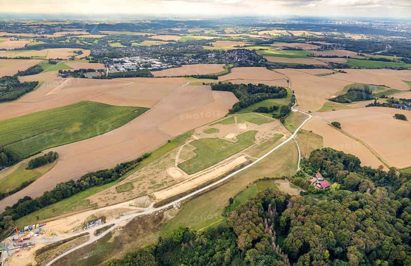 Aerial view, construction site new motorway A44, Heiligenhaus, Ruhr area, North Rhine-Westphalia, Germany, expansion, motorway A44, construction work, construction, construction area, construction site, construction site, construction project, construction site, DE, Europe, aerial view, aerial photography, aerial photography, gap closure of the A44, new construction, road construction, overview, bird's-eye view, meadows and fields, birds-eyes view, overview