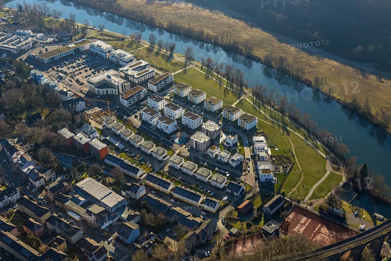 Aerial view, Ruhr-Aue district, Ruhr promenade, Ruhr river, Herdecke, Ruhr area, North Rhine-Westphalia, Germany, DE, shopping square, shopping centre, Europe, commercial buildings, property tax, real estate, aerial view, aerial photography, aerial photography, local supply centre, overview, bird's-eye view, living and working, living and life, residential area, residential buildings, residential quality, residential district, birds-eyes view, overview