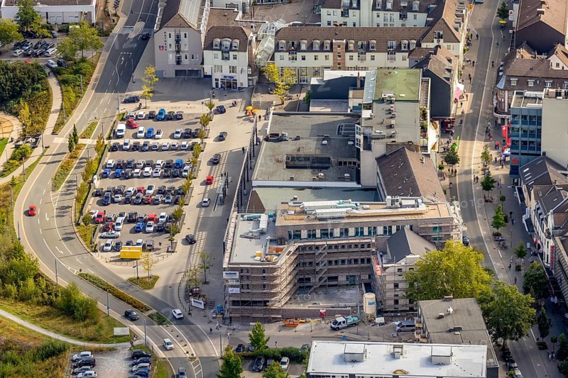 Aerial view, construction site shopping centre Basildonplatz, Heiligenhaus, Ruhr area, North Rhine-Westphalia, Germany, construction work, building, construction area, building site, building plots, construction project, construction site, DE, shopping, shopping markets, shopping square, shopping street, shopping centre, Europe, aerial view, aerial photography, aerial photography, local supply centre, new building, overview, bird's eye view, Westfalenstraße, birds-eyes view, overview