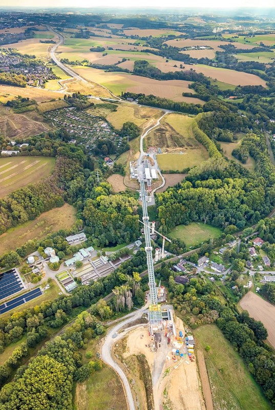 Aerial view, construction site, new construction bridge Angerbach, sewage treatment plant Angertal, motorway A44, Heiligenhaus, Ruhr area, North Rhine-Westphalia, Germany, construction work, construction, construction area, construction site, building plots, construction crane, construction project, construction site, bridge, DE, Europe, distant view, Hofermühle, aerial view, aerial photography, aerial photography, gap closure of the A44, new construction, overview, bird's eye view, meadows and fields, birds-eyes view, overview