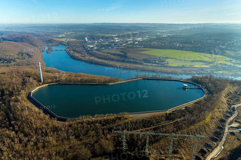 Aerial view, river Ruhr, pumped storage power station, Köpchenwerk, storage basin, Herdecke, Ruhr area, North Rhine-Westphalia, Germany, DE, Europe, Hengsteysee, aerial view, aerial photography, aerial photography, pumped storage power station Köpchenwerk, lake, overview, bird's eye view, forest area, birds-eyes view, overview