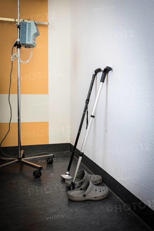 DEU Germany Germany Wittenberg Everyday life at the Paul Gerhardt Stift evangelical hospital in Luther city Wittenberg. rounds with doctor Andrea Tanase