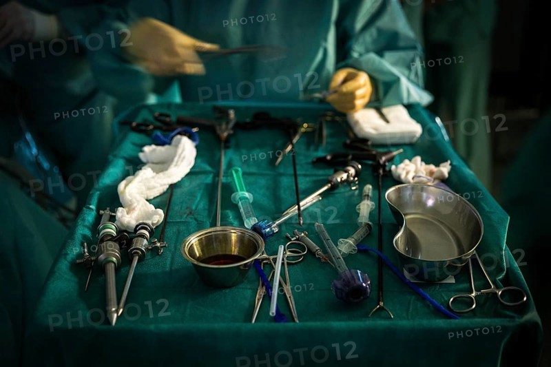 DEU Germany Germany Wittenberg Everyday life at the Paul Gerhardt Stift Protestant Hospital in Luther city Wittenberg, operating theatre with doctors and assistants