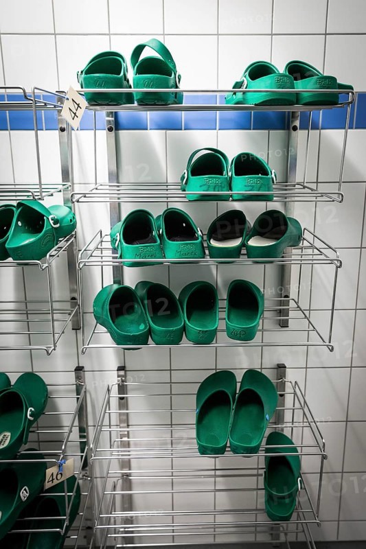 DEU Germany Germany Wittenberg Everyday life at the Paul Gerhardt Stift Protestant Hospital in Luther city Wittenberg Sterile shoes in front of the operation
