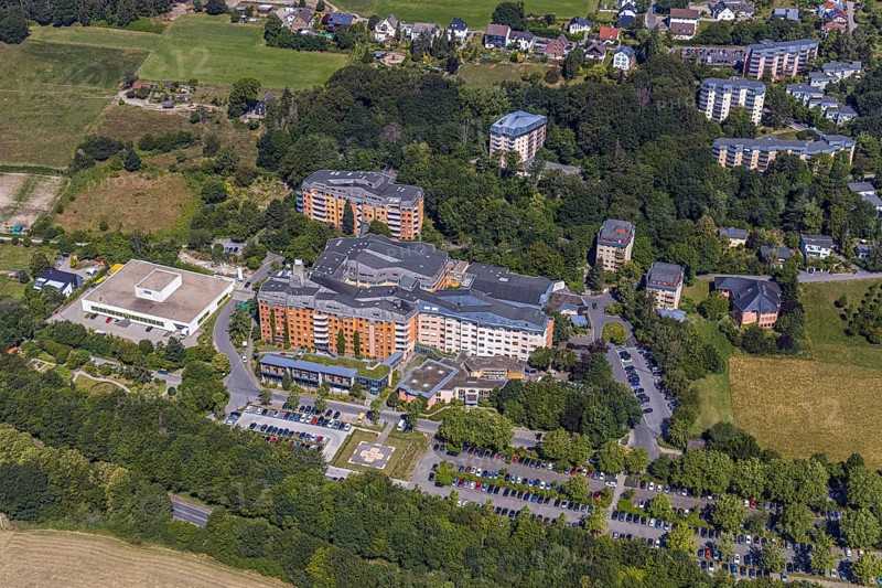 Aerial view, Community Hospital Herdecke, Waldorfkindergarten Herdecke, Herdecke, Ruhr area, North Rhine-Westphalia, Germany, General Hospital, DE, Europe, GKH Herdecke, Gerhard-Kienle-Weg, Healthcare, Property tax, Green trees, High-rise buildings, Hospital, Real estate, Clinic, clinic, hospital, aerial view, aerial photography, aerial photography, medical facility, medical help, overview, bird's eye view, living and life, residential area, residential buildings, anthroposophic medicine, birds-eyes view, holistic medicine, overview, medical care