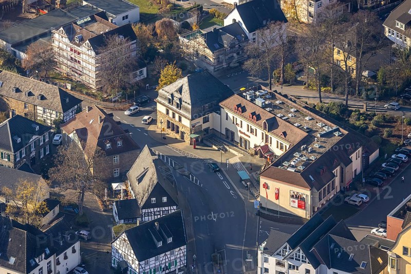 Aerial view, Sparkasse Herdecke, Stiftstraße, Herdecke, Ruhr area, North Rhine-Westphalia, Germany, DE, Europe, birds-eyes, view, aerial photography, aerial photography, overview, bird's eye view, bank, money, interest, capital, loan, money economy, stock exchange, investor, means of payment, finance
