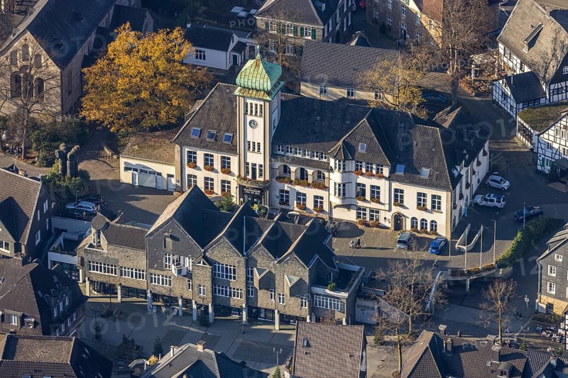 Aerial view, town hall city of Herdecke, Herdecke, Ruhr area, North Rhine-Westphalia, Germany, DE, Europe, birds-eyes, view, aerial photography, aerial photography, aerial photography, overview, bird's eye view, citizen's office, citizens' office, identity card, passport, driving licence, registry office, residents' registration office, town hall