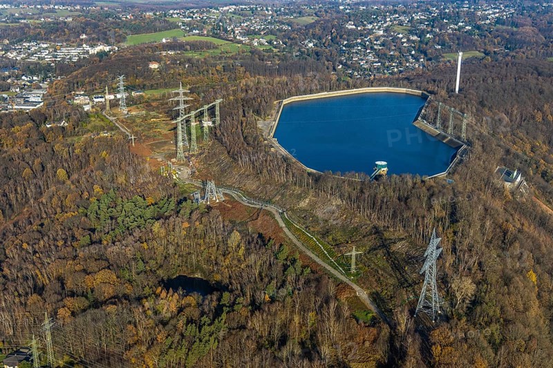 Aerial photo, Köpchenwerk, pumped-storage power station, power pylons, Wittbräucke, Herdecke, Ruhr area, North Rhine-Westphalia, Germany, DE, Europe, birds-eyes, view, aerial photography, aerial photography, overview, overview, bird's-eye view, energy, wind energy, power station, power supply, electricity, power generation, power supply, high-voltage, power supply