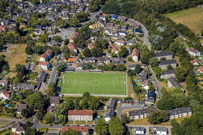 Aerial view, sports ground VfB Herne-Börnig, Herne, Ruhr area, North Rhine-Westphalia, Germany, DE, Europe, football pitch, football stadium, football club, property tax, real estate, aerial view, aerial photography, aerial photography, Rhine-Ruhr metropolitan region, sport, sports facilities, sports ground, sports facility, stadium, overview, bird's eye view, residential complex, living and life, residential area, residential buildings, residential quality, residential neighbourhood, housing estate, birds-eyes view, overview