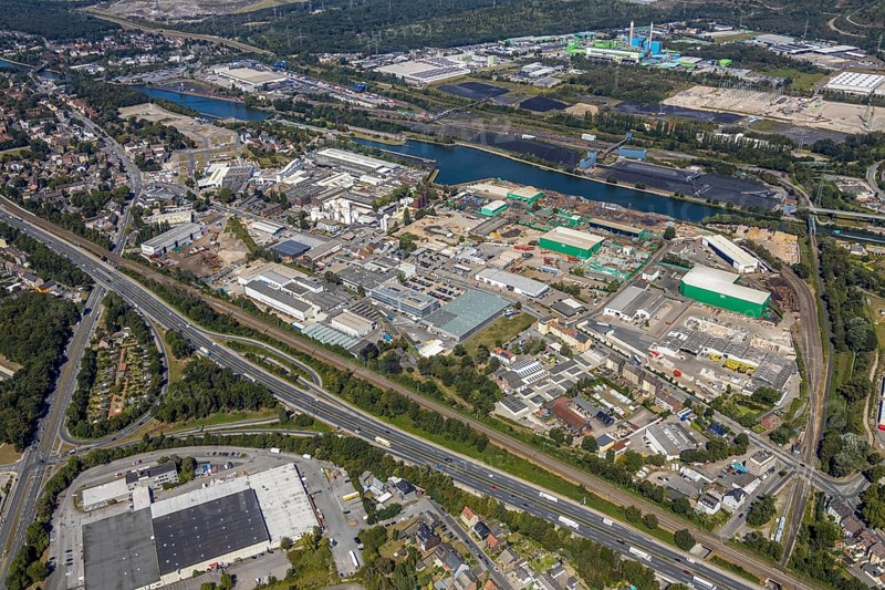 Aerial view, industrial area Heerstraße, Rhine-Herne-Canal, Old Lock Wanne-Eickel, Herne, Ruhr area, North Rhine-Westphalia, Germany, motorway A42, Cranger Kirmes area, DE, Europe, commercial enterprises, commercial area, commercial area, commercial location, commercial use, industrial plants, industrial area, industrial location, canal, aerial view, aerial photography, aerial photography, Rhine-Ruhr metropolitan region, overview, VULKAN Group, bird's-eye view, W. Bötzel GmbH waste disposal company, birds-eyes view, overview