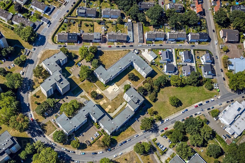 Aerial view, Emsring residential area, high-rise buildings, Herne, Ruhr area, North Rhine-Westphalia, Germany, DE, Europe, shapes and colours, property tax, real estate, aerial view, aerial photography, aerial photography, Rhine-Ruhr metropolitan region, overview, bird's-eye view, housing estate, residential area, residential buildings, residential quality, residential quarter, housing estate, birds-eyes view, overview