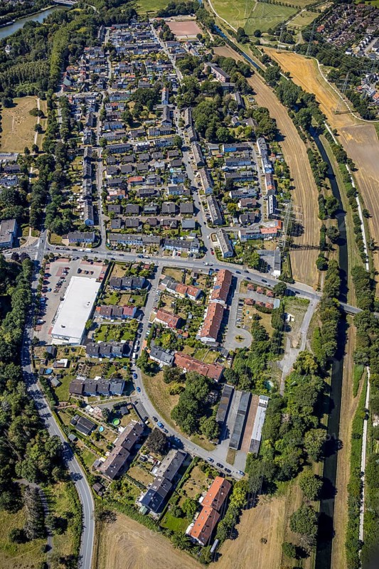 Aerial view, LIDL supermarket, residential area Paul-Gerhardt-Straße, Pöppinghauser Straße, Herne, Ruhr area, North Rhine-Westphalia, Germany, DE, Europe, aerial view, aerial photography, aerial photography, Rhine-Ruhr metropolitan region, overview, bird's-eye view, overview