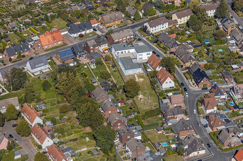 Aerial view, new construction day care centre Wellenbuschstraße, Bockum-Hövel, Hamm, Ruhr area, North Rhine-Westphalia, Germany, DE, Europe, property tax, real estate, kindergarten, day nursery, day care centre, day care centre, aerial photograph, aerial photography, aerial photography, overview, bird's eye view, residential complex, living and living, residential area, residential buildings, residential quality, residential quarter, housing estate, birds-eyes view, overview