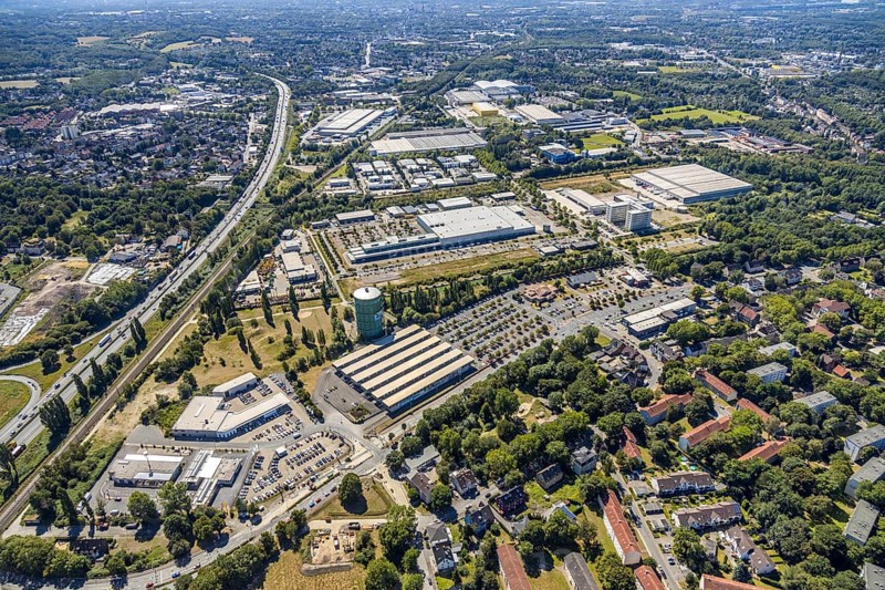 Aerial view, gasometer Herne, industrial area Lindenallee, Herne, Ruhr area, North Rhine-Westphalia, Germany, DE, DECATHLON Herne, Europe, commercial enterprises, commercial area, commercial park, commercial location, commercial use, industrial facilities, industrial area, industrial location, job centre Herne, aerial view, aerial photography, aerial photography, Rhine-Ruhr metropolitan region, Sanacorp Pharmahandel GmbH, overview, bird's eye view, birds-eyes view, overview