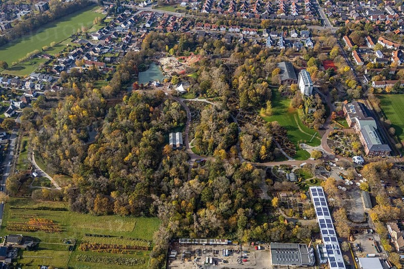 Aerial view, Maximilianpark Hamm, Uentrop, Hamm, Ruhr area, North Rhine-Westphalia, Germany, DE, Europe, amusement park, site of the disused Maximilian colliery, glass elephant landmark, aerial view, aerial photography, aerial photography, MaxiPark, overview, bird's eye view, birds-eyes view, overview