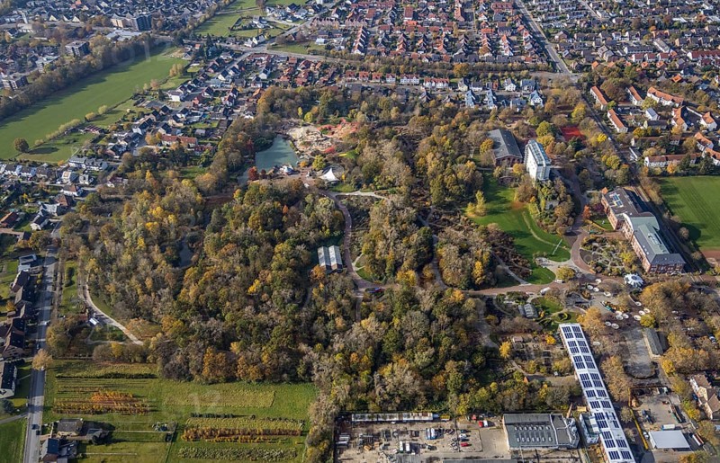 Aerial view, Maximilianpark Hamm, Uentrop, Hamm, Ruhr area, North Rhine-Westphalia, Germany, DE, Europe, amusement park, site of the disused Maximilian colliery, glass elephant landmark, aerial view, aerial photography, aerial photography, MaxiPark, overview, bird's eye view, birds-eyes view, overview