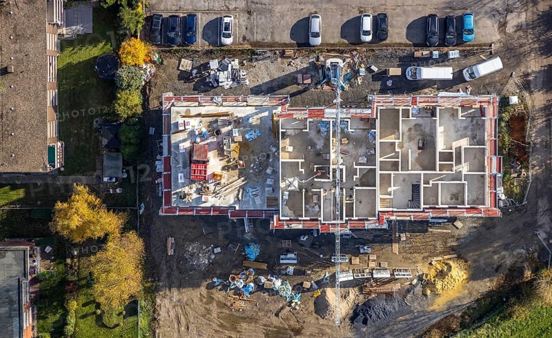 Aerial view, residential buildings construction site Röntgenstraße, Pelkum, Hamm, Ruhr area, North Rhine-Westphalia, Germany, construction work, construction, construction area, building site, building plots, construction measure, construction project, construction site, DE, Europe, shapes and colours, property tax, high-rise buildings, real estate, aerial photography, aerial photography, aerial photography, multi-family houses, new construction, overview, bird's eye view, residential complex, living and living, residential area, residential buildings, residential quality, housing estate, birds-eyes view, overview