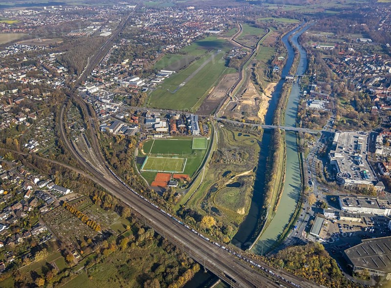 Aerial view, Hamm airfield, Lippe floodplain, Münsterstraße, Hamm lock, Lippe river, Datteln-Hamm canal, Heessen, Hamm, Ruhr area, North Rhine-Westphalia, Germany, Am Flugplatz Hamm, construction work, construction area, construction site, building plots, construction project, construction site, DE, habitat, Europe, aerial view, aerial photography, aerial photography, nature reserve, overview, bird's-eye view, bird's-eye view, overview