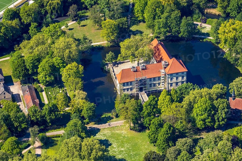 Aerial view, renovation Strünkede Castle, Herne, Ruhr area, North Rhine-Westphalia, Germany, castle, DE, Europe, manor house, manor house, manor building, courtyard, aerial view, aerial photography, aerial photography, castle, overview, defence system, bird's-eye view, forest area, moated castle, moated castle, birds-eyes view, overview