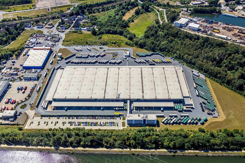 Aerial photo, Duvenbeck Kraftverkehr GmbH, logistics, Herne, Ruhr area, North Rhine-Westphalia, Germany, DE, Europe, freight transport, logistics service, logistics service provider, logistics provider, aerial photograph, aerial photography, aerial photography, Rhine-Ruhr metropolitan region, Rhine-Herne Canal, Schlossstrasse, freight forwarding, transport, transport service, overview, bird's-eye view, overview