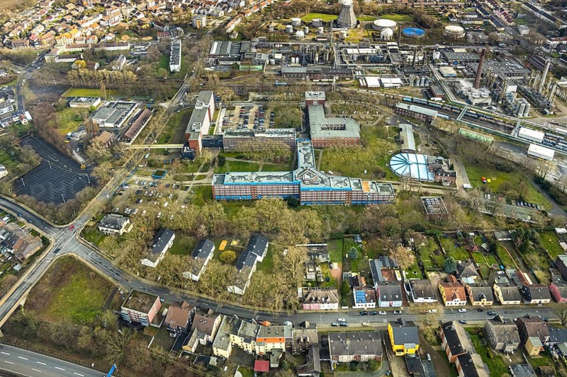 Aerial view, Shamrock Park on which a future centre with two 17-storey high-rise buildings is planned to provide space for start-ups, innovative research and educational units, Herne, Ruhr area, North Rhine-Westphalia, Germany, DE, Europe, birds-eyes, view, aerial view, aerial photography, aerial photography, overview, overview, bird's eye view, office, service, workplaces, research, development, science, technology, education