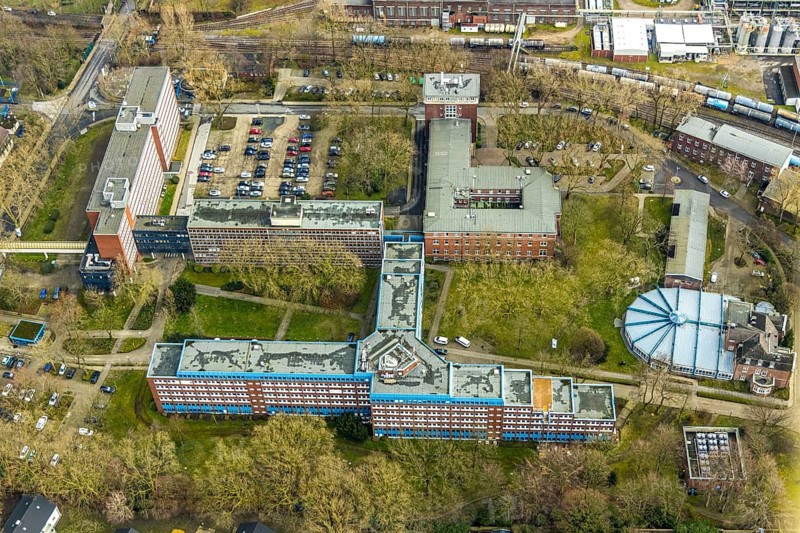 Aerial view, Shamrock Park on which a future centre with two 17-storey high-rise buildings is planned to provide space for start-ups, innovative research and educational units, Herne, Ruhr area, North Rhine-Westphalia, Germany, DE, Europe, birds-eyes, view, aerial view, aerial photography, aerial photography, overview, overview, bird's eye view, office, service, workplaces, research, development, science, technology, education