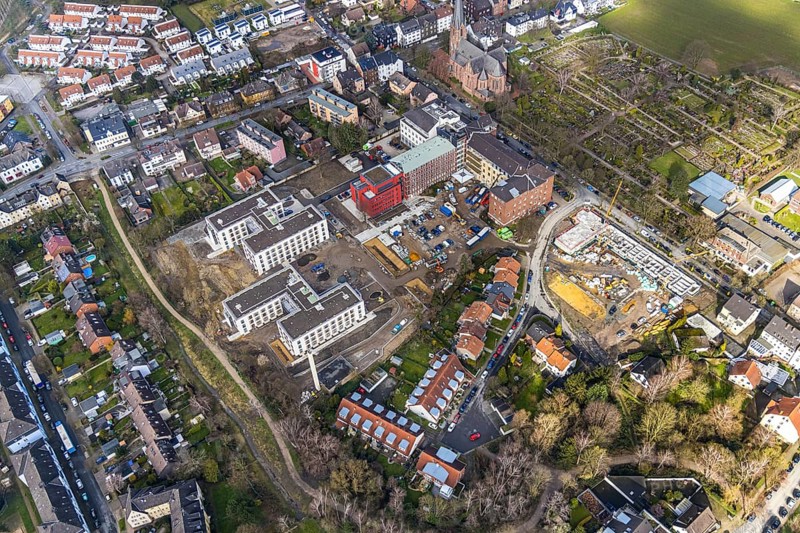 Aerial view, health campus, senior centre Widumer Höfe, on the campus of the St.Elisabeth Group, at the Marienhospital-Herne II and nursing school, next to the Catholic Church St.Peter and Paul and, construction site new residential complex Widumer Quartier, in Sodingen in Herne, Ruhr area, North Rhine-Westphalia, Germany, Herne, DE, Europe, birds-eyes, view, aerial view, aerial photography, aerial photography, overview, overview, bird's eye view, living, in, old age, retirement home, nursing home, health, care, doctors, medicine, surgery, therapy, house of God, religion, faith, worship, mass