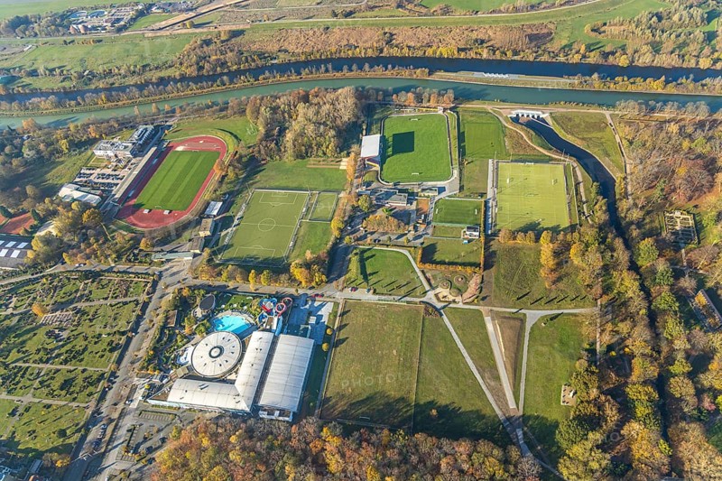 Aerial view, Maximare Erlebnistherme Bad Hamm, football ground Hammer Spielvereinigung 03/04 e.V., former Jahnstadio, former Jahnplatz, playground at the parade ground, Hammer East, Maximare, centre, Hamm, Ruhr area, North Rhine-Westphalia, Germany, DE, Europe, birds-eyes view, aerial view, aerial photography, aerial photography, overview, overview, bird's eye view