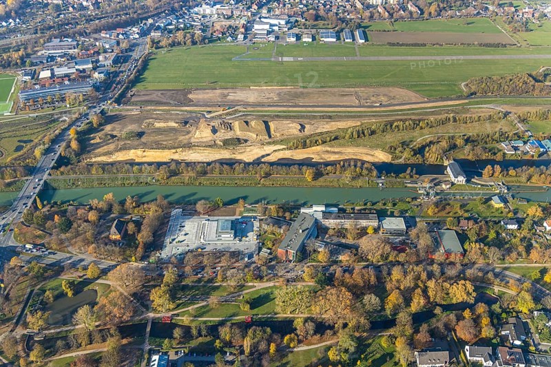 Aerial photo, Lippe reconstruction Hamm, Lippe floodplain recreation area, City of Hamm, Lippe floodplain recreation area, Hamm-Lippewiesen airfield, LSC-Hamm, EDLH, Lippe floodplain in the city centre area, reconstruction of the floodplain landscape, Lippe floodplain recreation area Hamm Heessen construction site, Hamm, Ruhr area, North Rhine-Westphalia, Germany, DE, Europe, birds-eyes view, aerial photo, aerial photography, aerial photography, overview, bird's-eye view