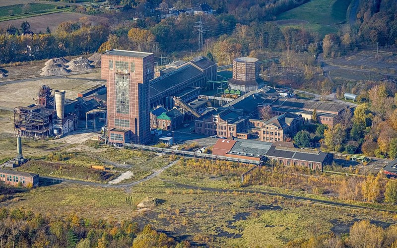 Aerial view, former Ost Heinrich Robert colliery, Pelkum, Hamm, Ruhr area, North Rhine-Westphalia, Germany, Heinrich Robert colliery, DE, Europe, industrial plant, industrial site, aerial view, aerial photography, aerial photography, sight, overview, bird's eye view, to the mine, birds-eyes view, former Ost colliery, historical, historical site, overview, destroyed building