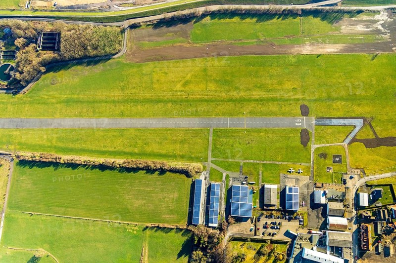 Aerial photo, Lippewiesen, reconstruction of Lippe meadows between Hamm-Lippewiesen airfield and Lippe, EDLH, runway extension in the approach area of runway 24 and runway 06, Heessen, Hamm, Ruhr area, North Rhine-Westphalia, Germany, DEU, Europe, birds-eyes view, aerial photo, aerial photography, aerial photography, overview, overview, bird's eye view, Lippe, Lippe dam, dam relocation, extension of Hamm airfield runway, special airfield