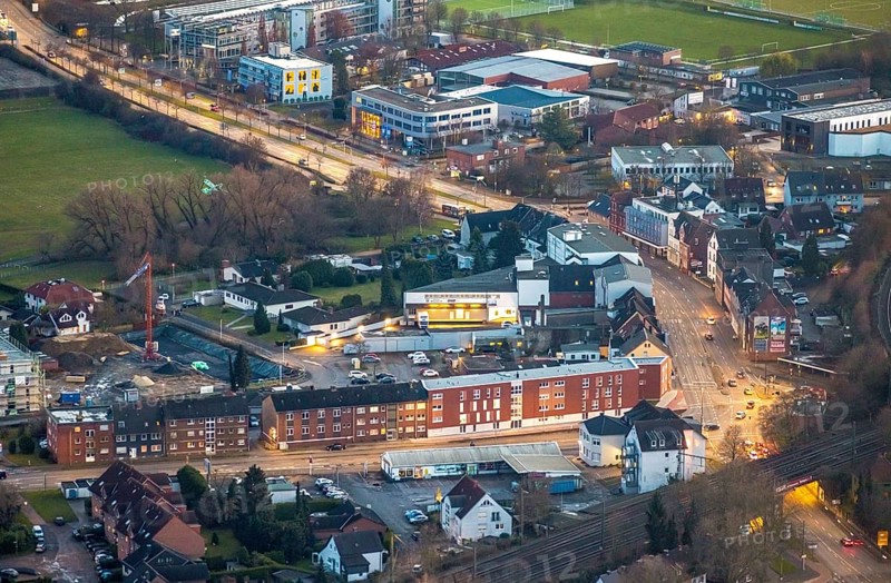 Aerial view, intersection Münsterstraße Heessener Straße with new buildings, Heessen, Hamm, Ruhr area, North Rhine-Westphalia, Germany, DE, Europe, birds-eyes view, aerial view, aerial photography, aerial photography, overview, bird's-eye view, night shot, twilight shot, Hamm at night